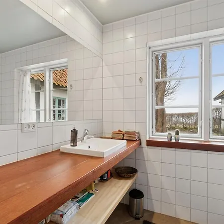 Singa - 600m From The Sea By Interhome Gudhjem