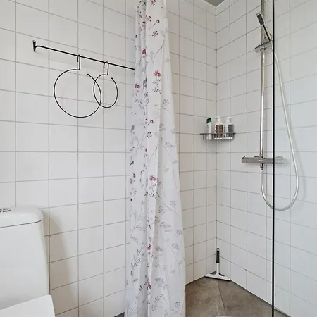 Singa - 600m From The Sea By Interhome